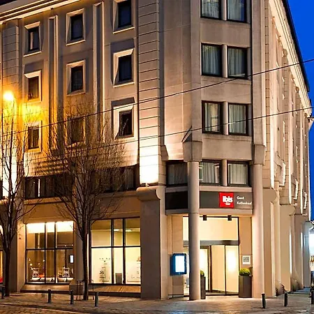 Hotel Ibis Centrum St. Baafs Kathedraal 3*