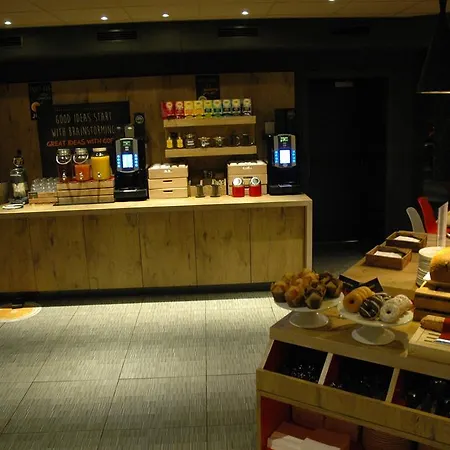 Hotel Ibis Centrum St. Baafs Kathedraal 3*