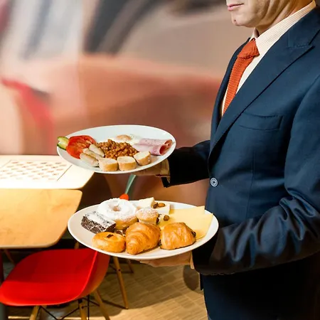 Hotel Ibis Centrum St. Baafs Kathedraal