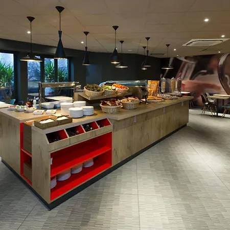Hotel Ibis Centrum St. Baafs Kathedraal 3*